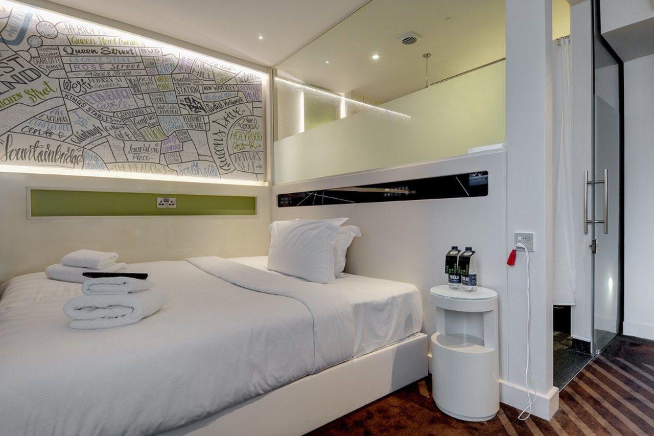 Hub By Premier Inn Lon, Westminster Abbey London Exterior photo